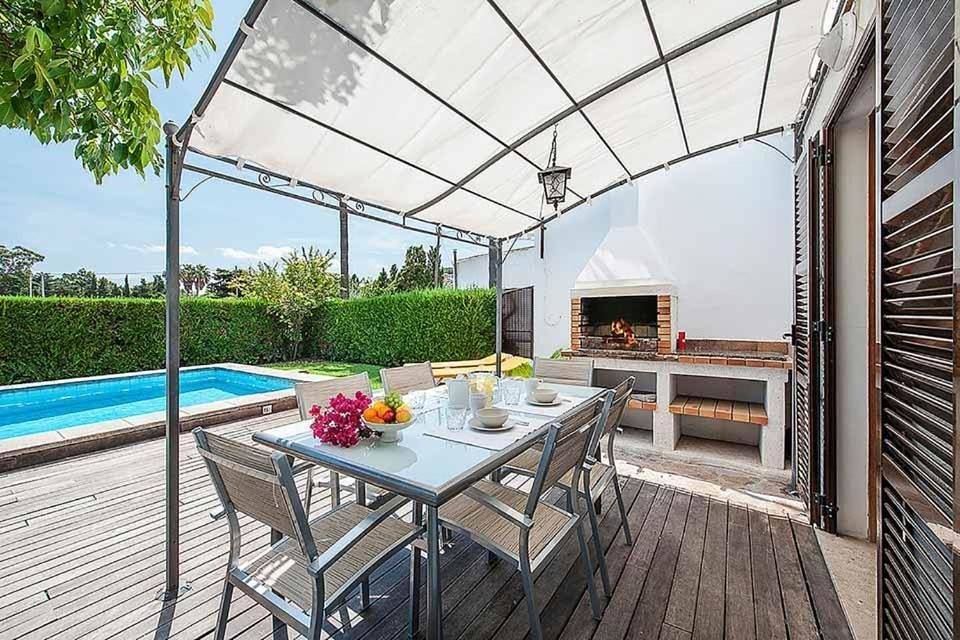 Villa for 6 people with garden in Port de Pollença, Pollença