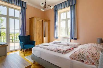 Villa für 26 Personen in Fonjod, Südwestufer Balaton, Bild 1