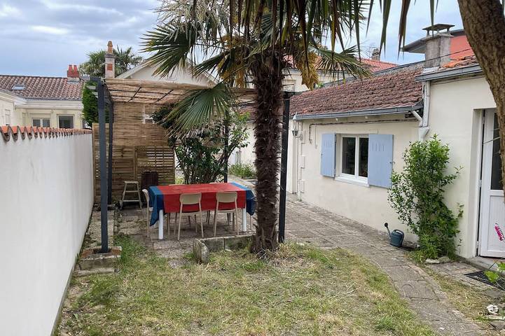 Charming house facing the Atlantic, garden and pergola 2 min from beaches in Fouras, Rochefort und Umgebung