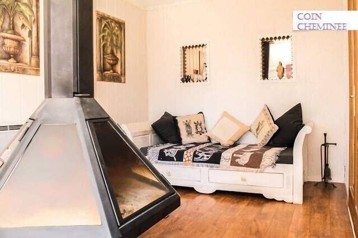 Location de vacances pour 12 personnes, avec terrasse et jardin à Cuges-les-Pins - 2