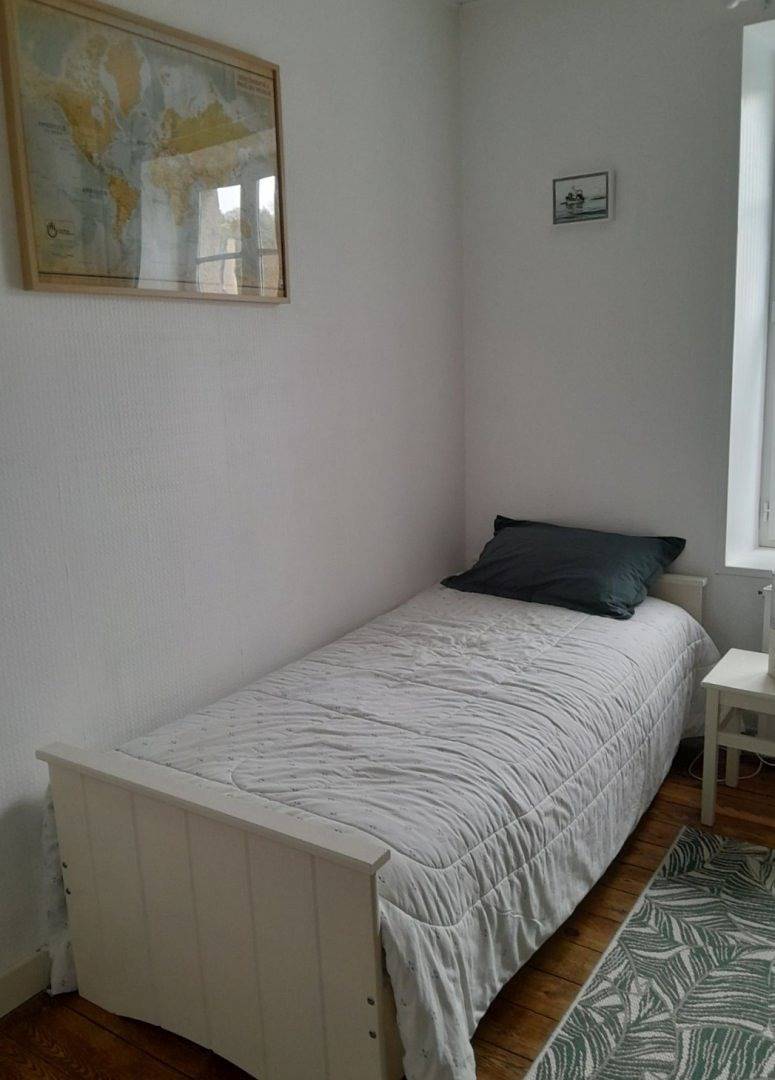 Maison bleue, chambres d'hôtes à Pontrieux - chambre bleue in Pontrieux, Région de Guingamp