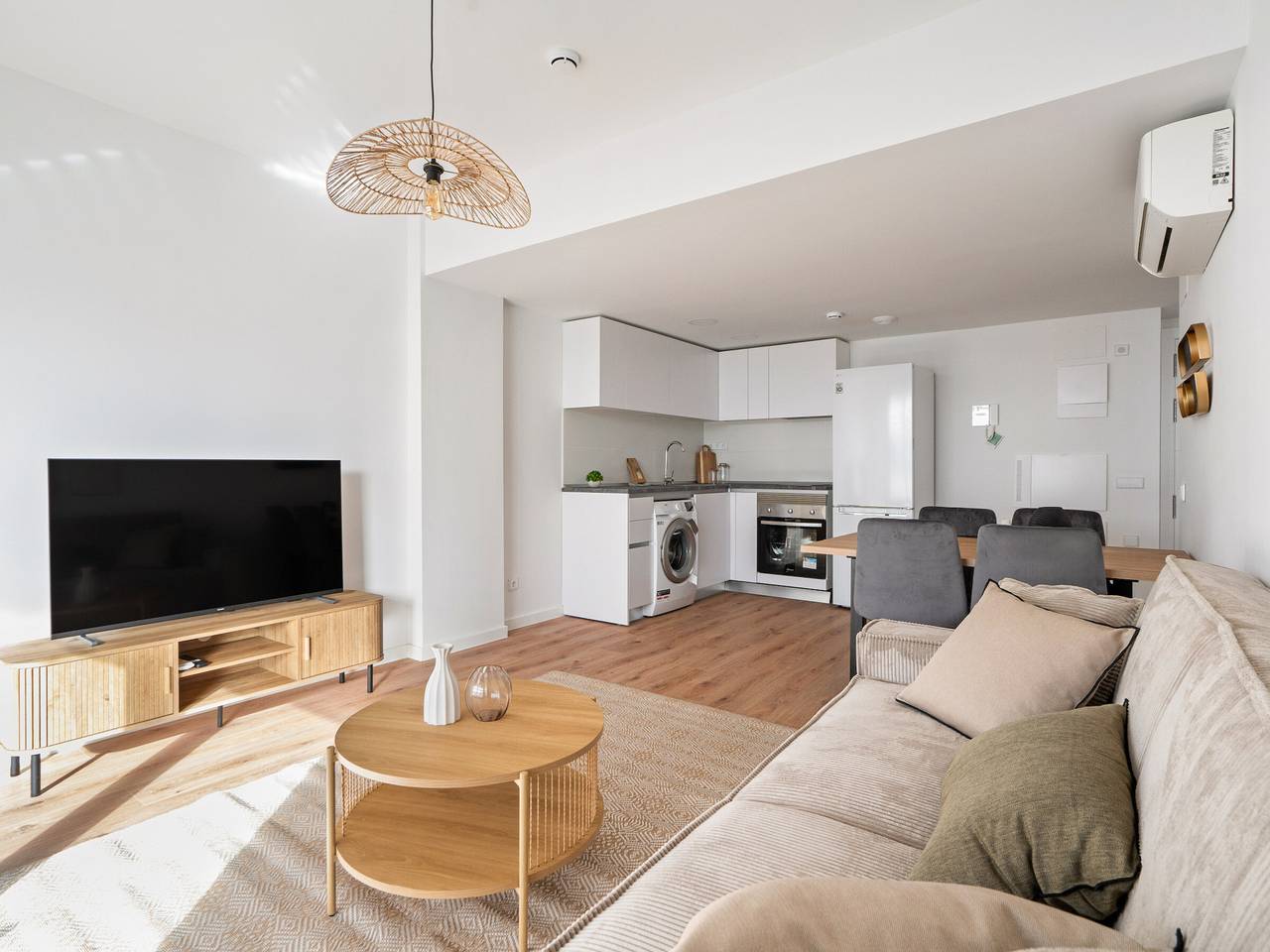 Ganze Wohnung, Moderne Wohnung mit Pool und Parkplatz in San Sebastián de los Reyes, Madrid Province