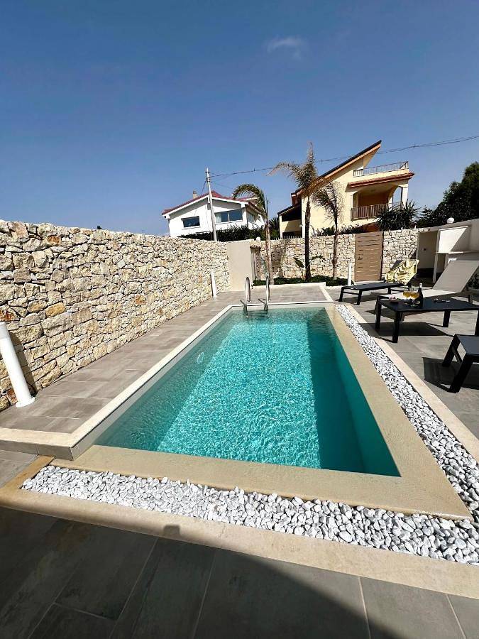 Casa vacanza per 5 persone, con giardino e piscina - 1
