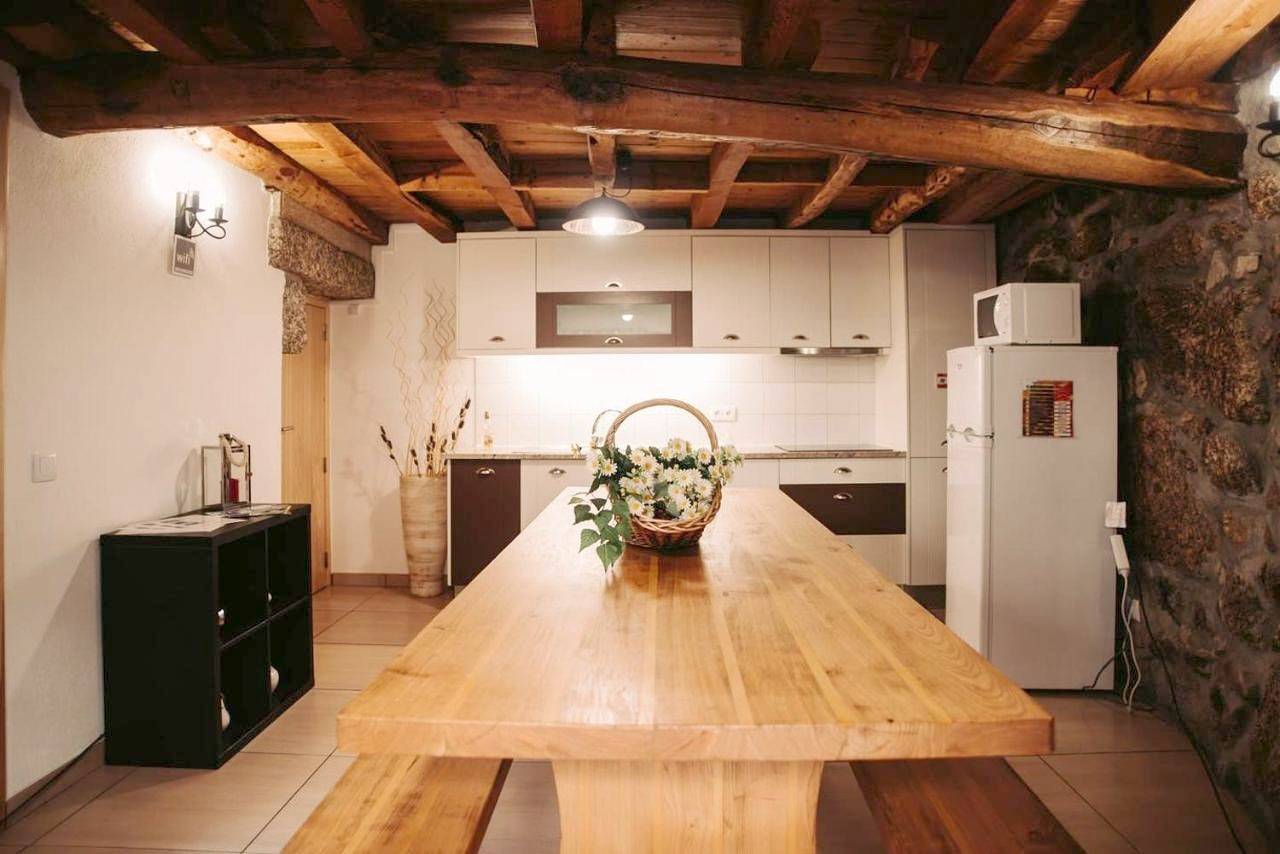Three-Bedroom Chalet in Sabugueiro (Cidade), Serra da Estrela