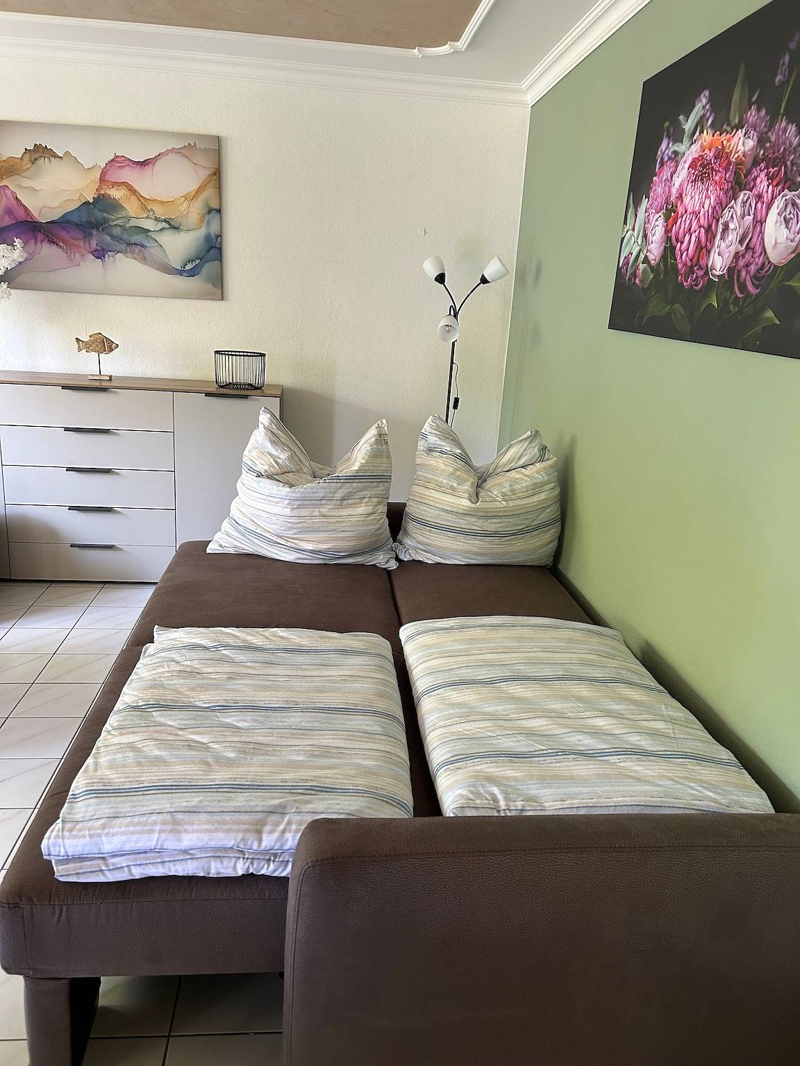 Ganze Wohnung, Apartment „Grenzland“ mit Balkon und Wlan in Herzogenrath, Rheinland
