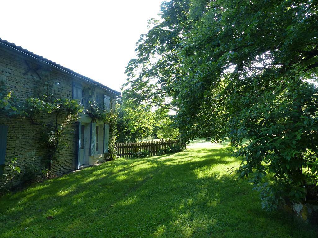Gîte Jaune - Gîtes « Au Paradis » Marais poitevin in Le Vanneau-Irleau, Région de Niort