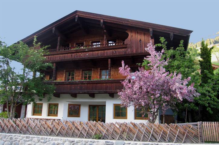 Gîte pour 5 personnes, avec balcon, adapté aux familles à Alpbach - 2