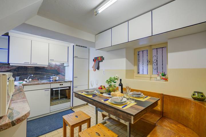 Ferienwohnung für 3 Personen, mit Balkon und Seeblick in Gambarogno - 2