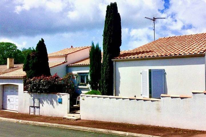 Maison de vacances pour 7 personnes, avec Jacuzzi ainsi que Terrasse et Jardin à Périgny