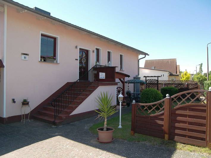 Bungalow für 3 Personen, mit Terrasse und Garten