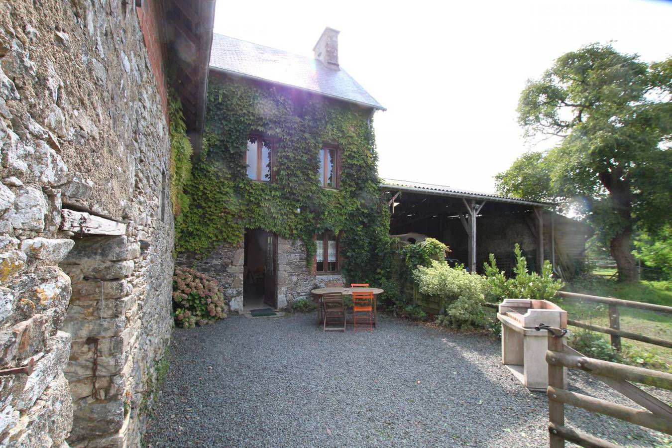 Gîte avec jardin, TV, Internet près de Cambernon in Cambernon, Région de Coutances