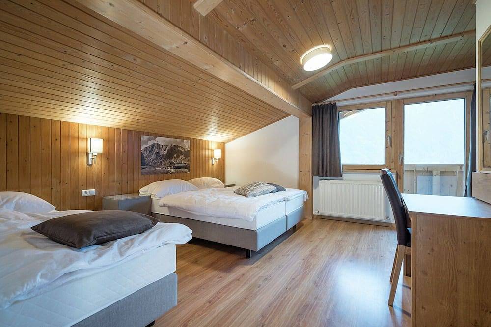 Chalet in Wald nahe Zillertal Arena in Pinzgau