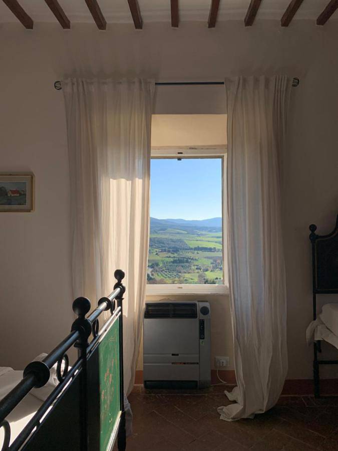 Alojamiento y desayuno para 2 personas, con vistas y jardín en Toscana