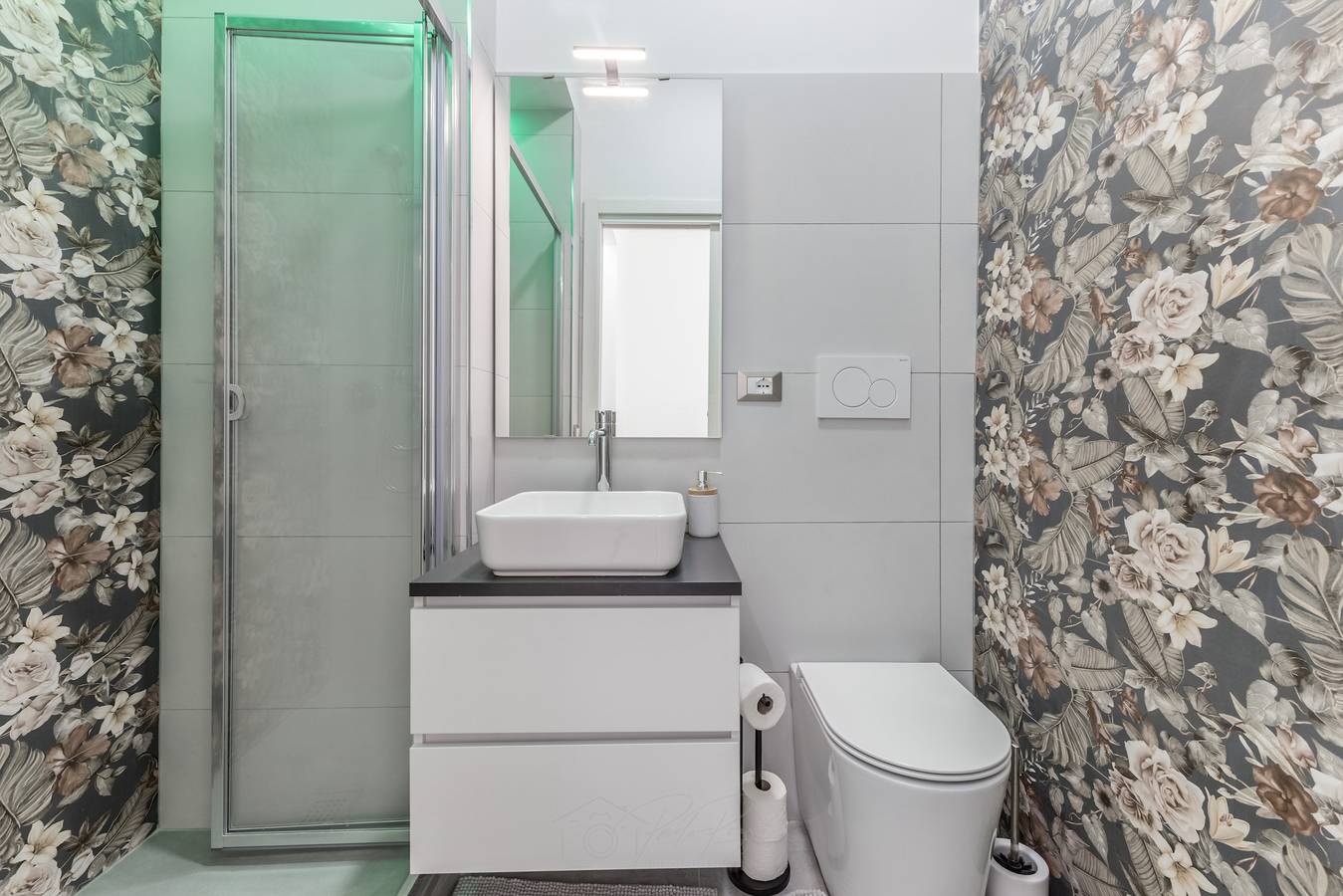 Chambre 'Gordiani Guest House - Grey' avec Wi-Fi et climatisation in Rome, Province de Rome