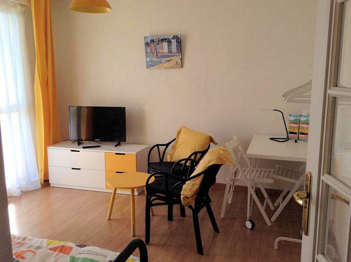 Gîte pour 2 personnes, avec balcon et piscine à Ouistreham