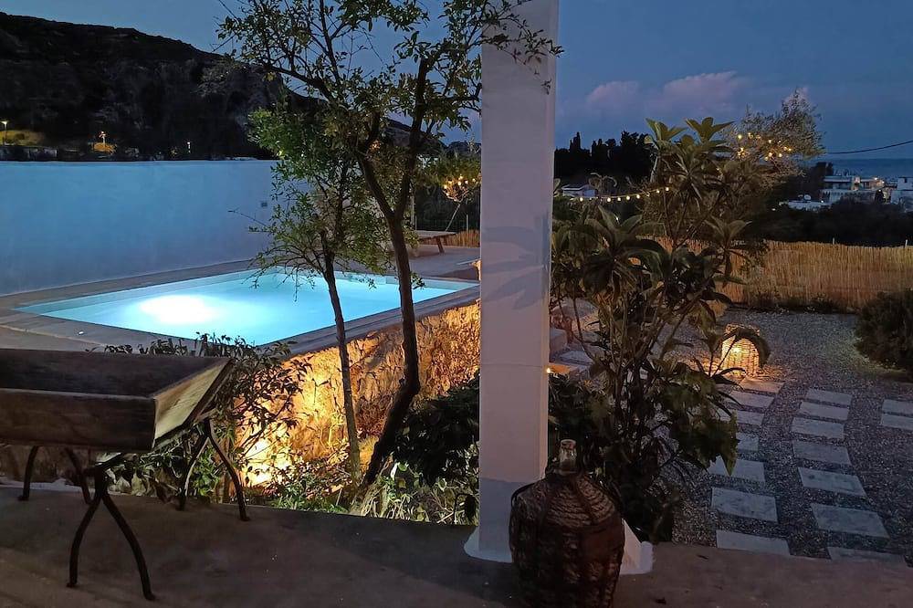Ktima Natura -Greek cottage in a quiete privet garden close to the beach. in Stegna (Rhodes), Rhodes