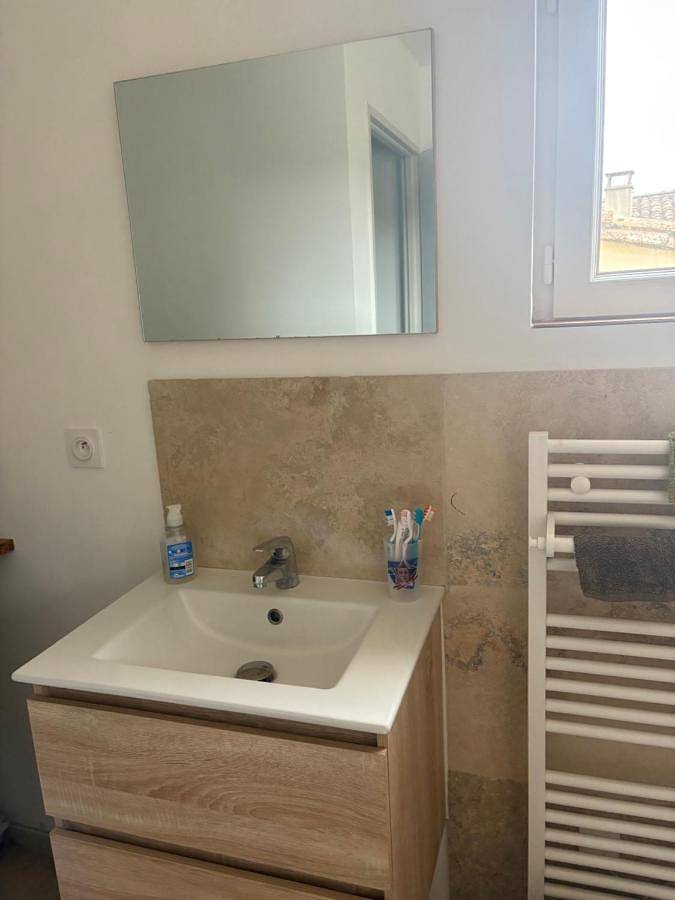 Two-Bedroom House in Boucoiran-et-Nozières, Région d'Alès
