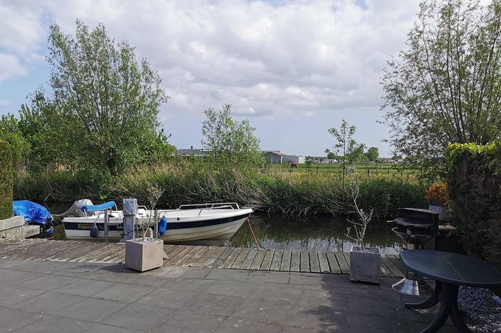 Chalet für 5 Personen, mit Terrasse und Garten in Wervershoof