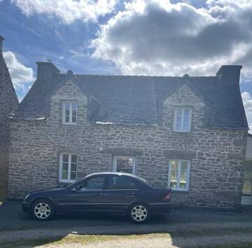 Gîte pour 5 personnes, avec jardin et vue à Commana