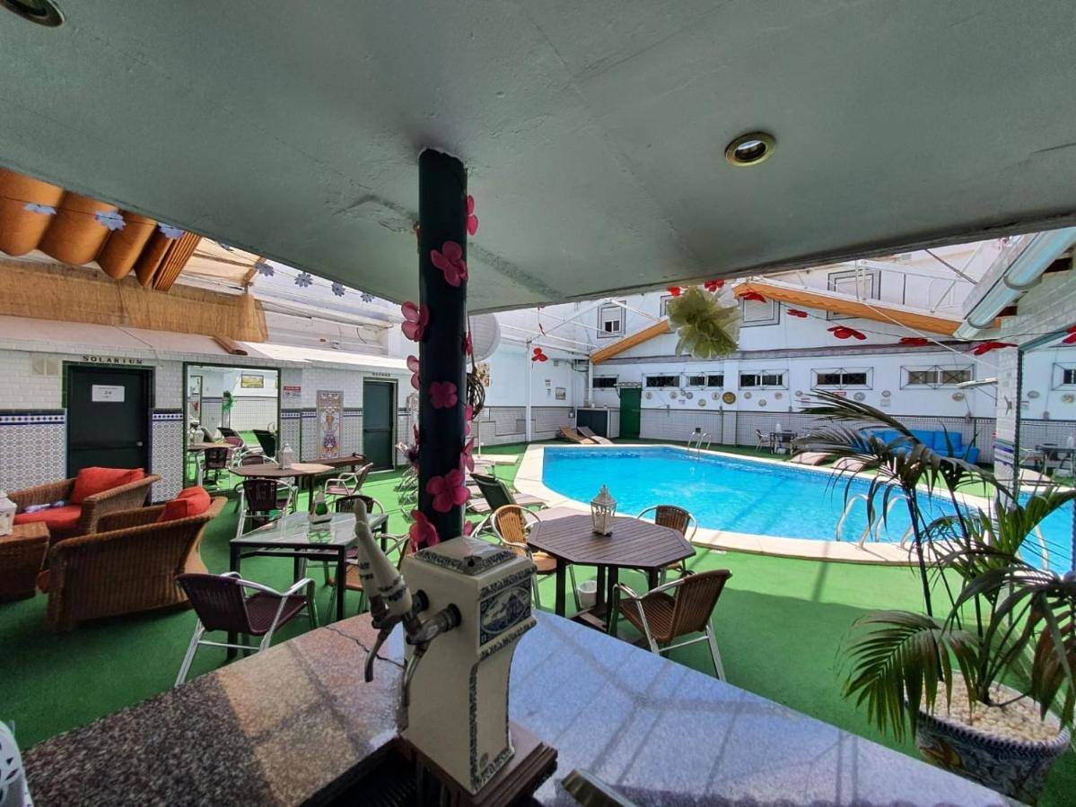 Maison d’hôte pour 4 personnes avec terrasse in Cerro-Amate, Séville