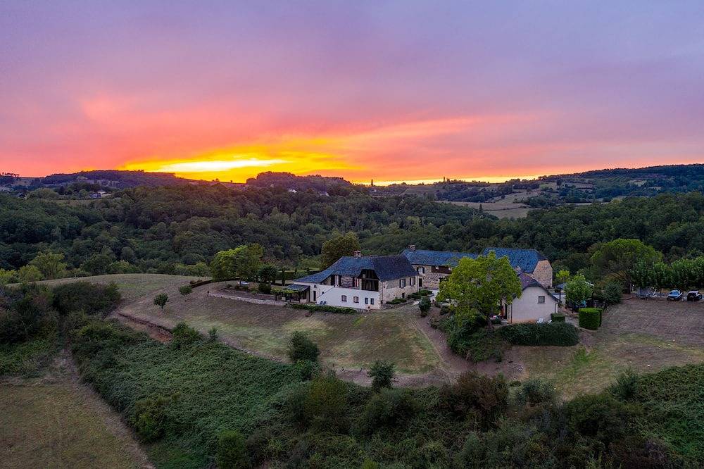 Domaine Leyvinie, idéal pour les groups in Perpezac-le-Blanc, Région de Brive-la-Gaillarde