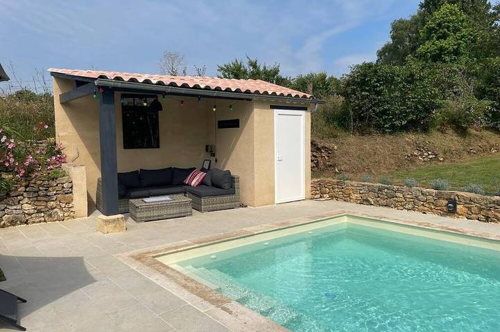 Location de vacances pour 5 personnes, avec Terrasse et Jardin à Pressignac-Vicq