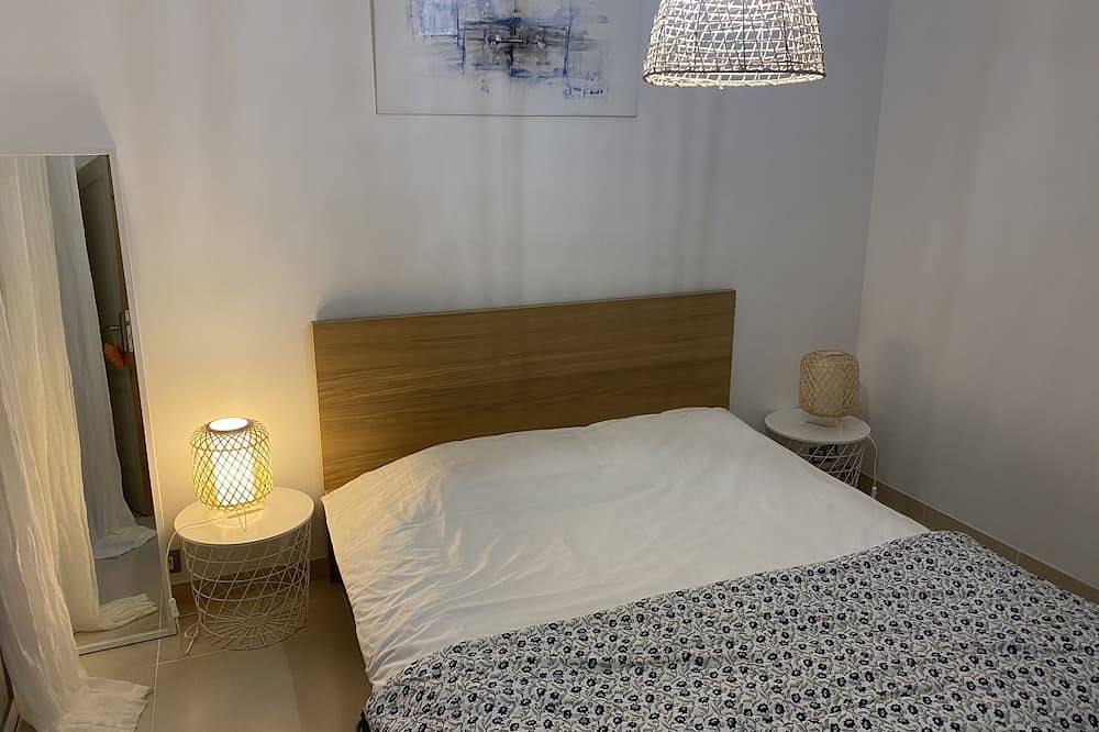 Calanque de Niolon avec vue mer exceptionnelle / exceptional view of the sea in Niolon, Le Rove