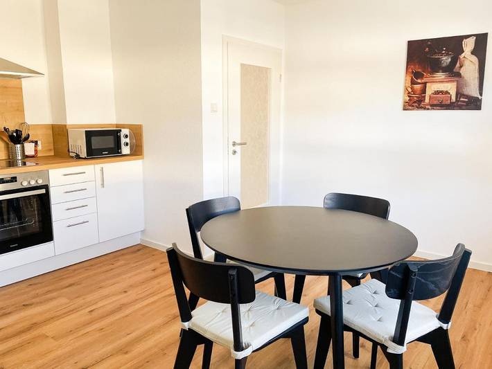 Ferienwohnung für 4 Personen, mit Balkon und Terrasse sowie Garten und Ausblick in Eschenburg - 3