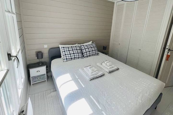 Maison Cosy 600 m de la plage, # Draps, ménage,serviettes toilette inclus. in Agon-Coutainville, Région de Coutances