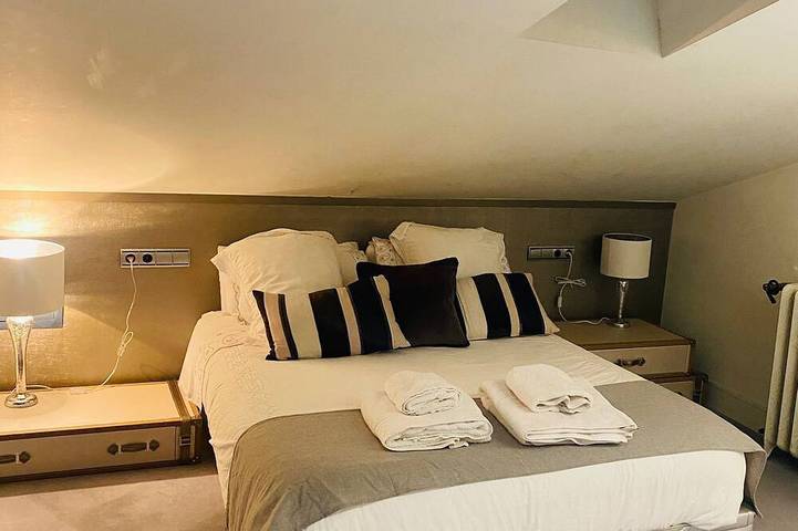 Appartement entier, Luxury duplex in the Town Hall Square. in Pampelune, Province de Navarra