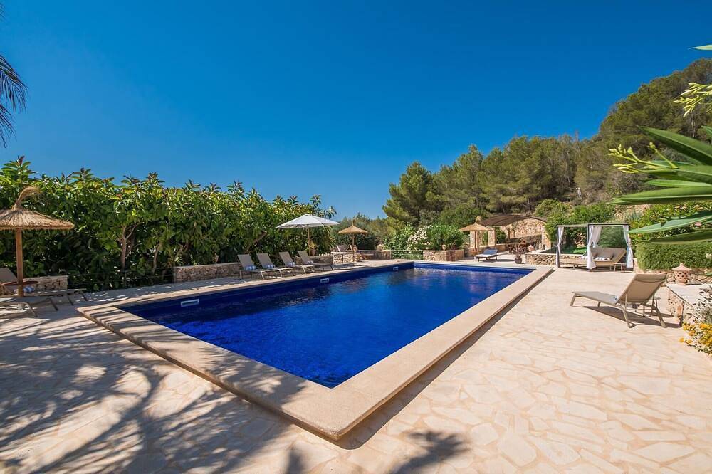 Awesome home in Felanitx with private swimming pool, can be inside or outside in Felanitx, South Majorca