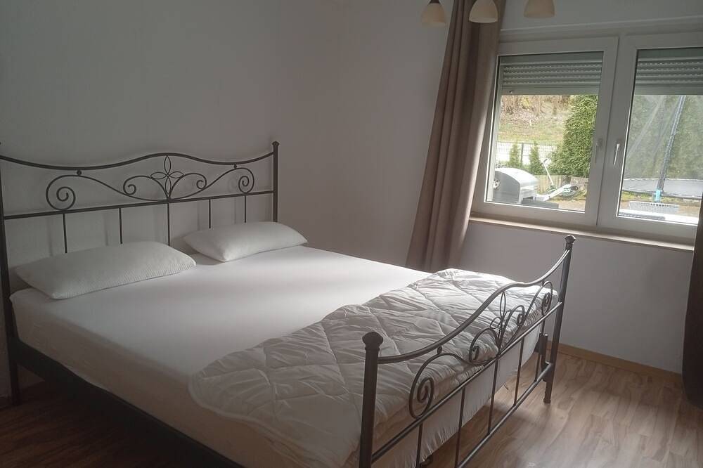 Ganze Wohnung, 3 Zimmer Wohnung Erdgeschoss in Marienheide, Oberbergischer Kreis