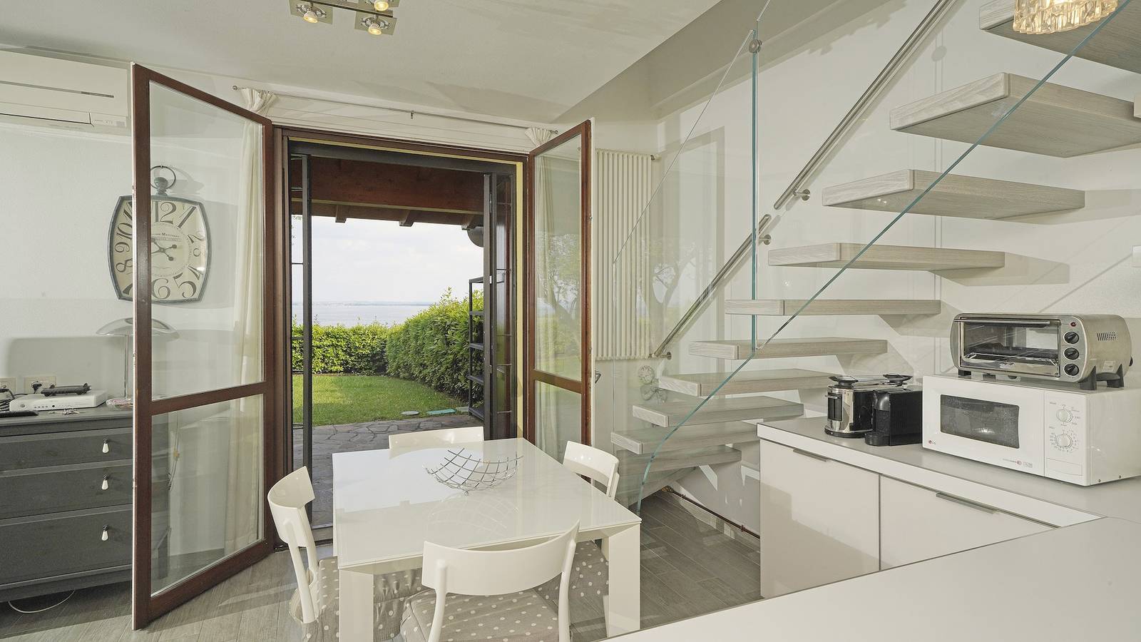 Garda Prestige Retreat in Moniga del Garda, Prealpi Gardesane