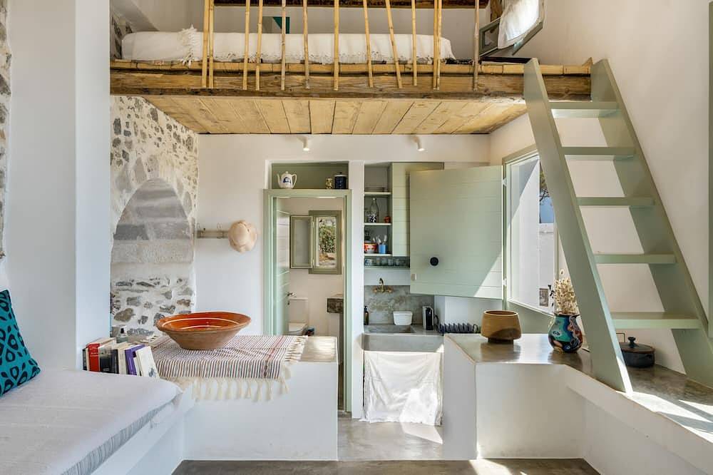 Appartamento intero, Appartamento 'Traditional Guest House' con terrazza privata e aria condizionata in Cicladi