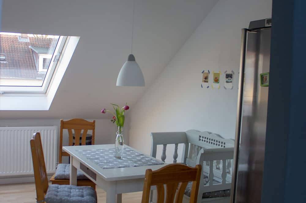 Ganze Wohnung, Charmante Innenstadtwohnung: Stadtflucht Lüneburg in Lüneburg, Nordheide