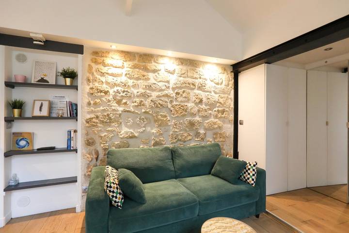 Studio entier, Charmant studio au cœur du 17ᵉ idéal pour 2 in Paris, Île de France