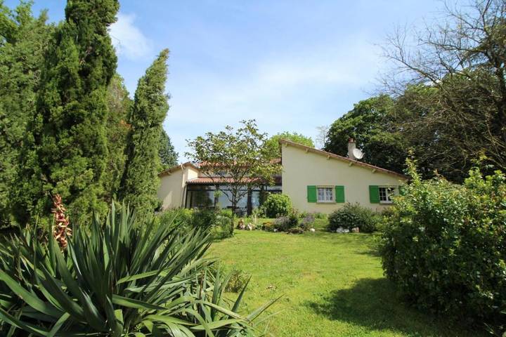 Maison de vacances pour 12 personnes, avec Terrasse et Jardin