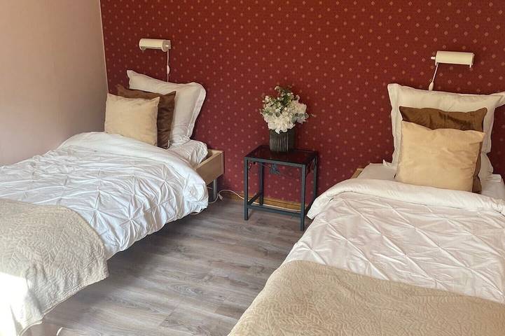 Location de vacances pour 6 personnes, avec piscine et terrasse ainsi que jacuzzi et jardin à Dégagnac - 4