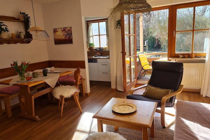 Ferienwohnung für 2 Personen, mit Balkon in Chieming