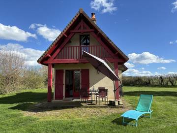 Gîte pour 4 personnes, avec terrasse et jardin, animaux acceptés à Maillet
