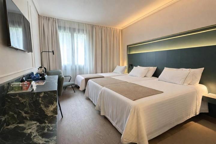 Hôtel pour 3 personnes, avec piscine ainsi que sauna et jardin à Durango - 2