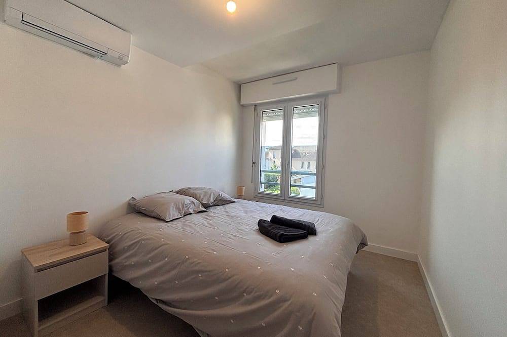 Entire apartment, T4 Neuf / Climatisé / Terrasse - Au coeur de St Paul les Dax in Saint-Paul-lès-Dax, Dax region