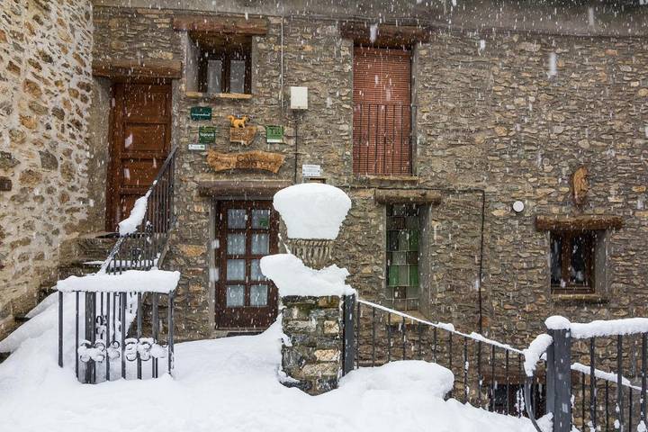 Casa rural para 8 personas, con vistas y jardín en Pallars Sobirà - 4