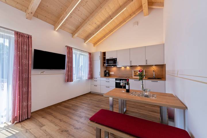 Appartement entier, Appartement Ronja avec terrasse ouverte et Wi-Fi in Pfaffenwinkel