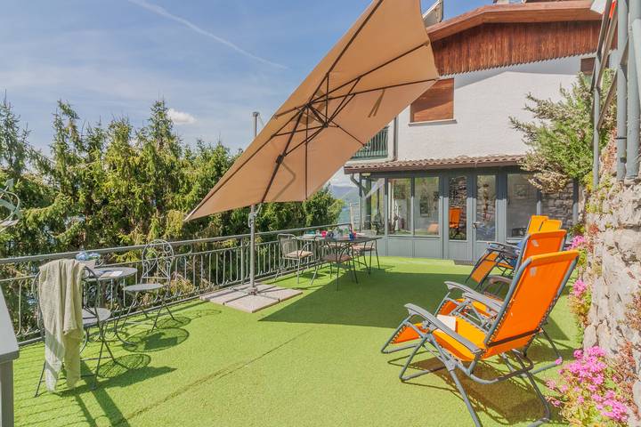 Gîte pour 4 personnes, avec jardin ainsi que terrasse et vue sur le lac dans Perledo - 2