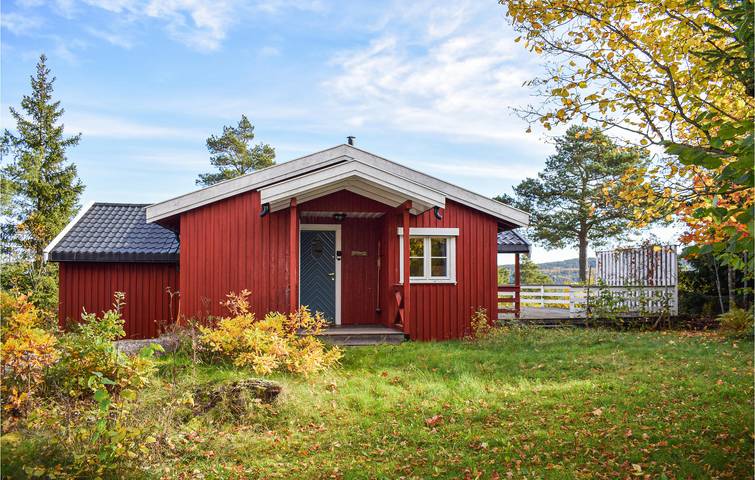 Feriehus for 5 personer, med terrasse og hage i Viken