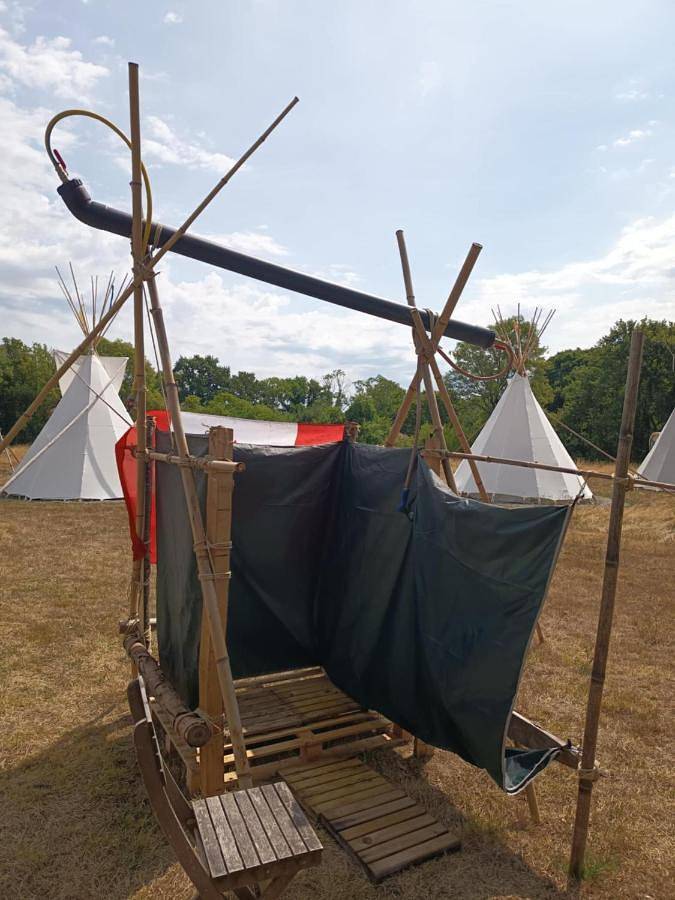 Chambre d’hôte pour 4 personnes, avec Terrasse et Jacuzzi ainsi que Jardin et Vue dans Haute-Vienne - 2