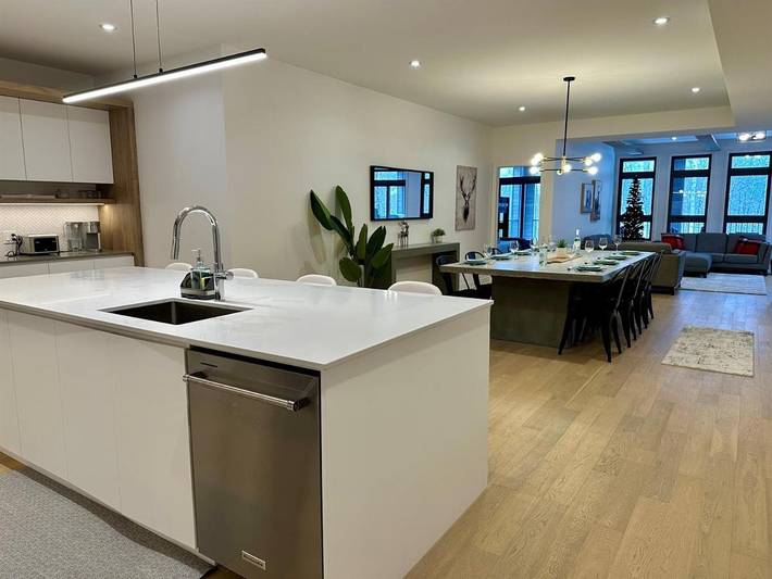 Apartamento de vacaciones para 8 personas, con jacuzzi y piscina además de sauna y jardín - 1