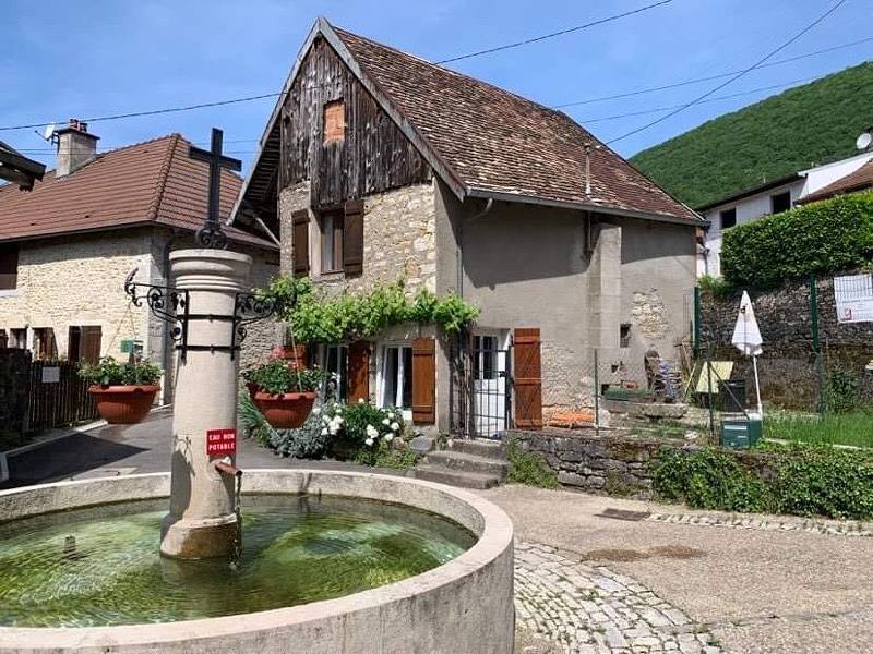 La Maison près de la Fontaine in Laissey, Doubs