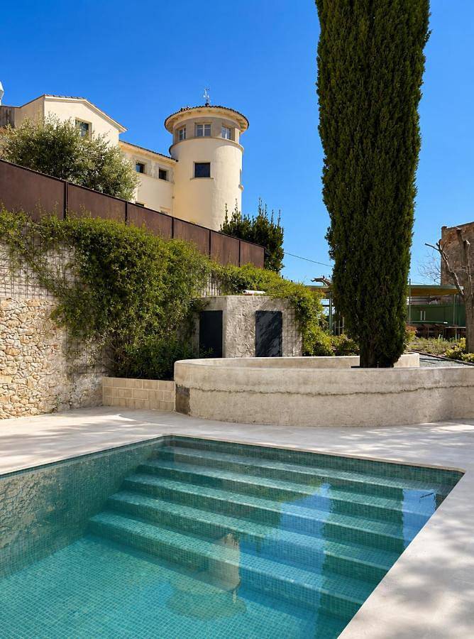 Chalet para 17 personas, con piscina además de jacuzzi y jardín - 1